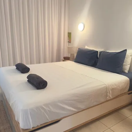 A By The - Apartment, 2 Minutes Walk From The - Coralli B 103 Appartement