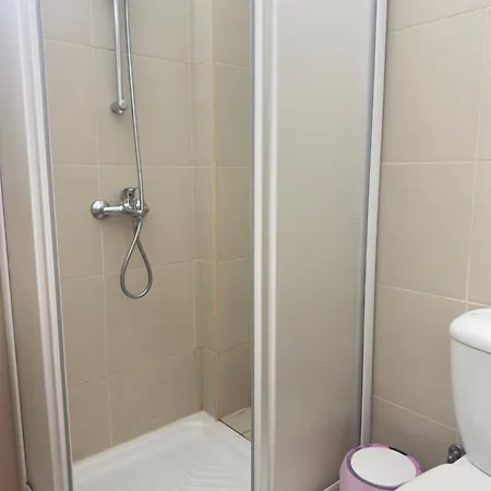 A By The - Apartment, 2 Minutes Walk From The - Coralli B 103 Appartement *