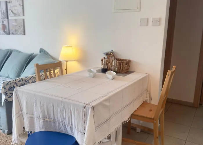 A At Coralli - Apartment, 30 M From דירה