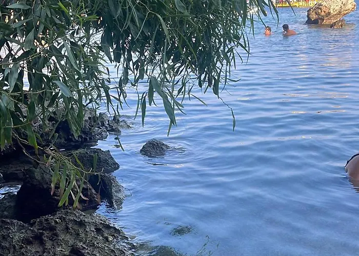 A At Coralli - Apartment, 30 M From דירה