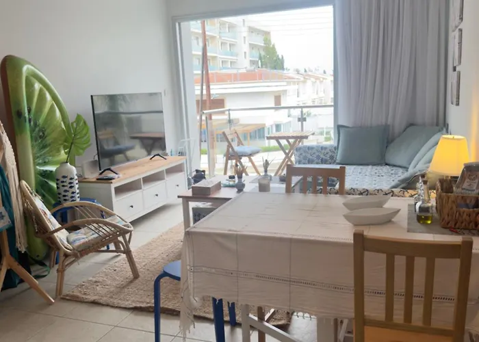 A At Coralli - Apartment, 30 M From Apartman Protarász