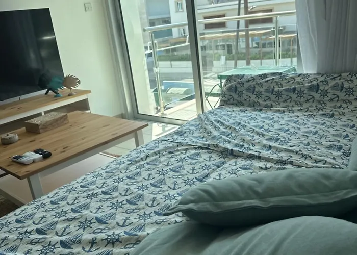 A At Coralli - Apartment, 30 M From Apartman Protarász